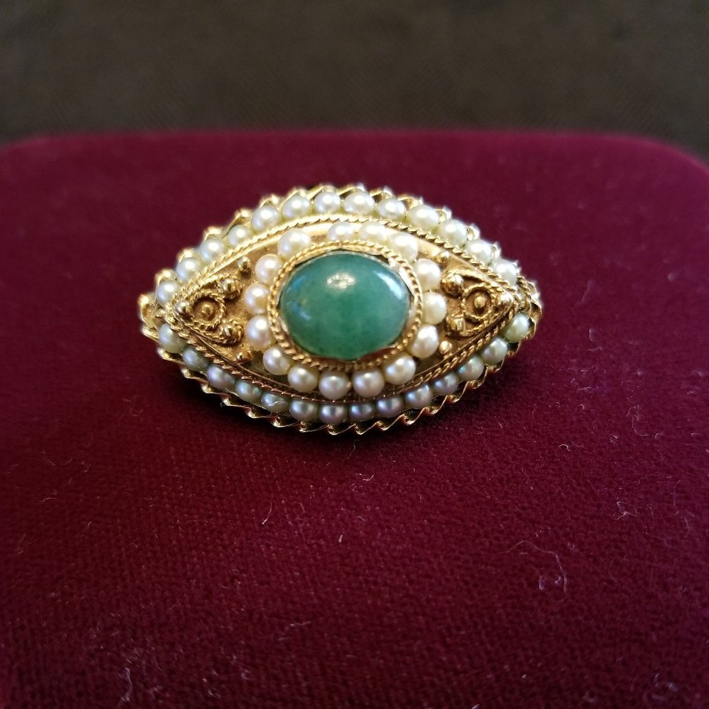 Vintage 14K Jade & Seed Pearl Brooch